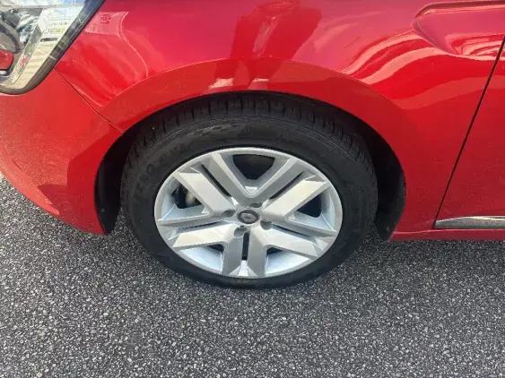 RENAULT CLIO V - voiture d'occasion - Photo 22