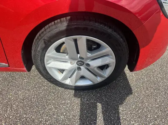 RENAULT CLIO V - voiture d'occasion - Photo 23