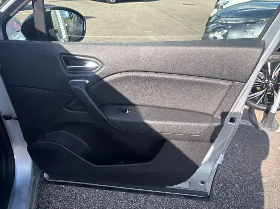 RENAULT CAPTUR II - voiture d'occasion - Photo 19