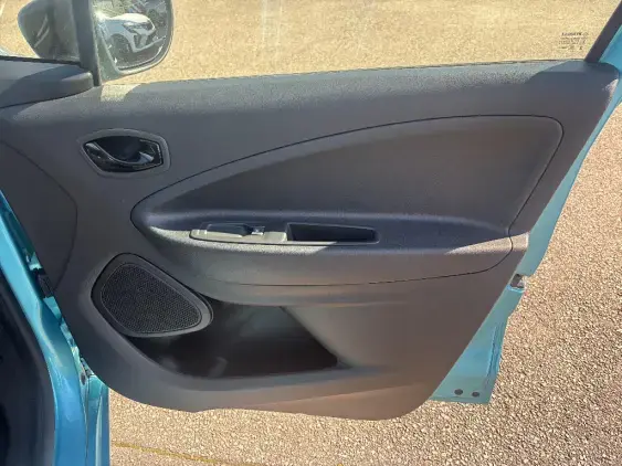 RENAULT ZOE - voiture d'occasion - Photo 18