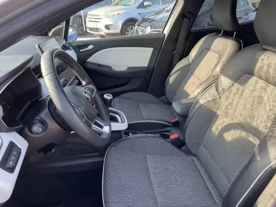 RENAULT CLIO V - voiture d'occasion - Photo 18