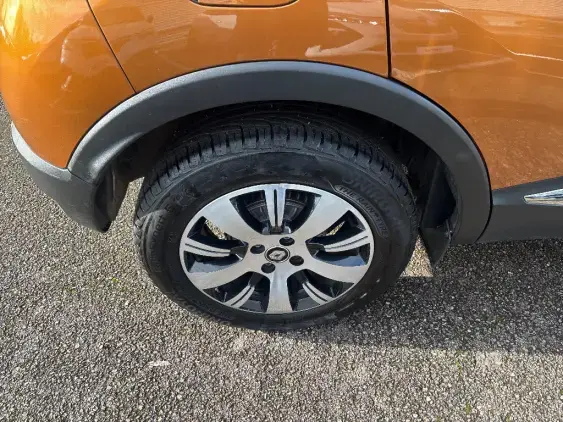 RENAULT CAPTUR - voiture d'occasion - Photo 21