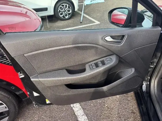 RENAULT CLIO V - voiture d'occasion - Photo 18