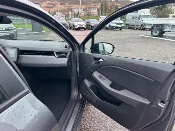 RENAULT CLIO V - voiture d'occasion - Photo 15