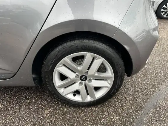 RENAULT CLIO V - voiture d'occasion - Photo 18