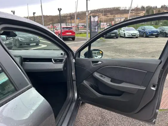 RENAULT CLIO V - voiture d'occasion - Photo 16