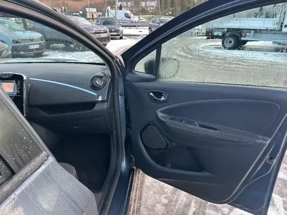 RENAULT ZOE - voiture d'occasion - Photo 17