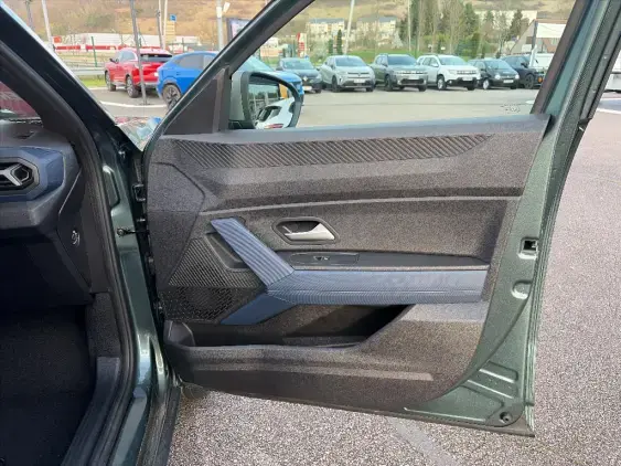 DACIA DUSTER III - voiture d'occasion - Photo 20