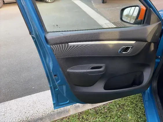 DACIA SPRING - voiture d'occasion - Photo 19