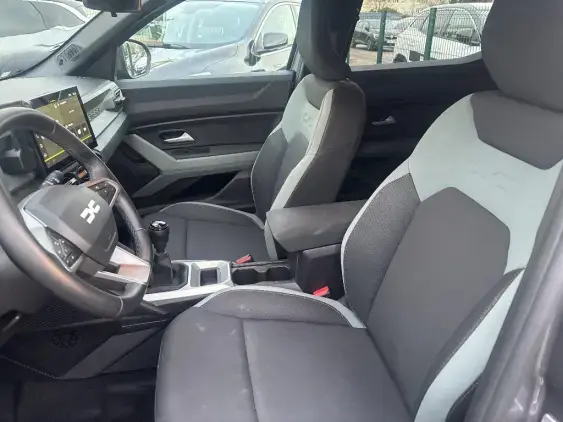 DACIA DUSTER III - voiture d'occasion - Photo 16