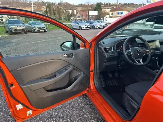 RENAULT CLIO V - voiture d'occasion - Photo 16