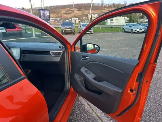 RENAULT CLIO V - voiture d'occasion - Photo 17