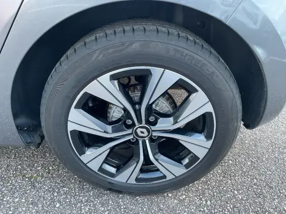 RENAULT CLIO V - voiture d'occasion - Photo 24