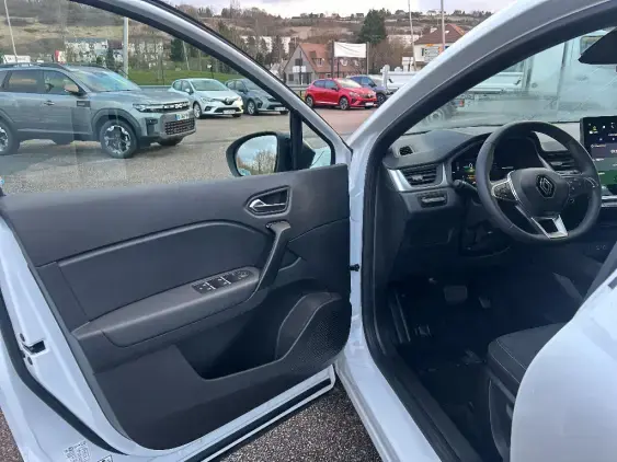 RENAULT CAPTUR II - voiture d'occasion - Photo 16