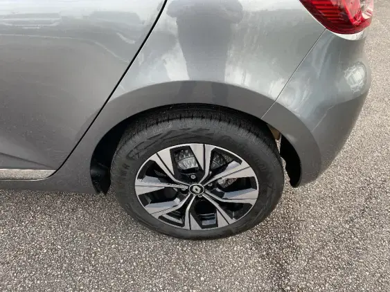 RENAULT CLIO V - voiture d'occasion - Photo 24