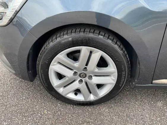 RENAULT CLIO V - voiture d'occasion - Photo 23