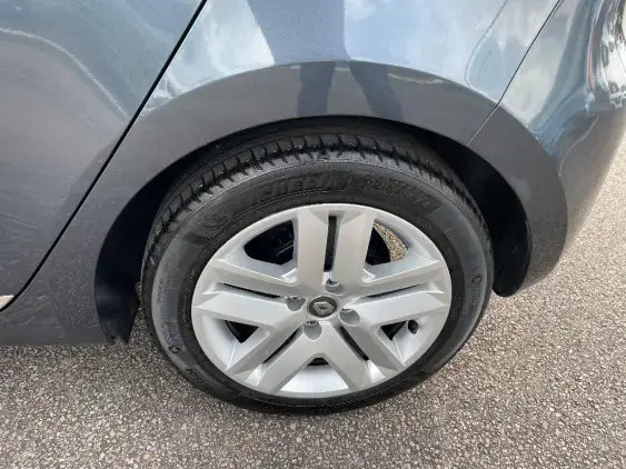 RENAULT CLIO V - voiture d'occasion - Photo 24