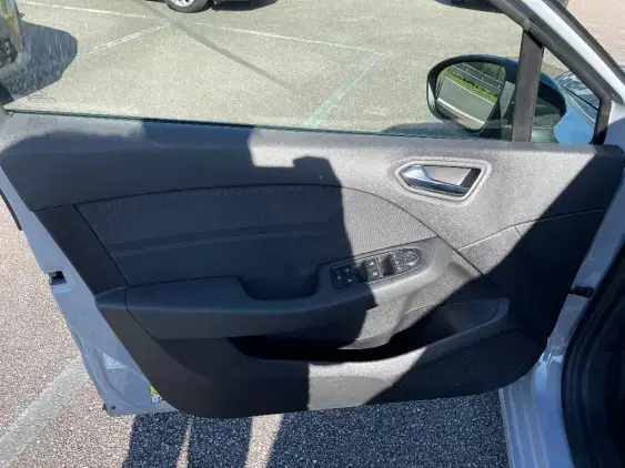 RENAULT CLIO V - voiture d'occasion - Photo 19