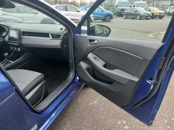 RENAULT CLIO V - voiture d'occasion - Photo 17