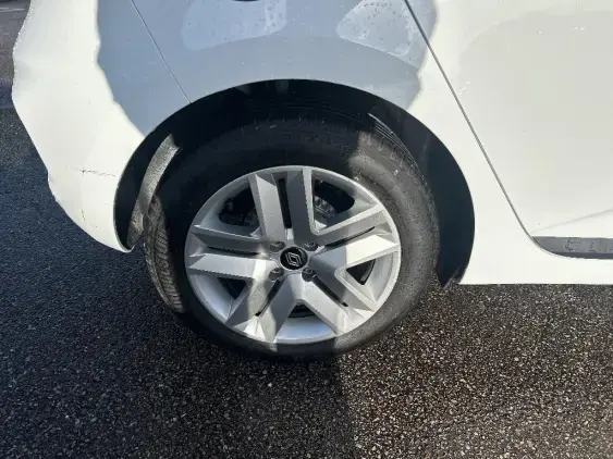 RENAULT CLIO V - voiture d'occasion - Photo 21