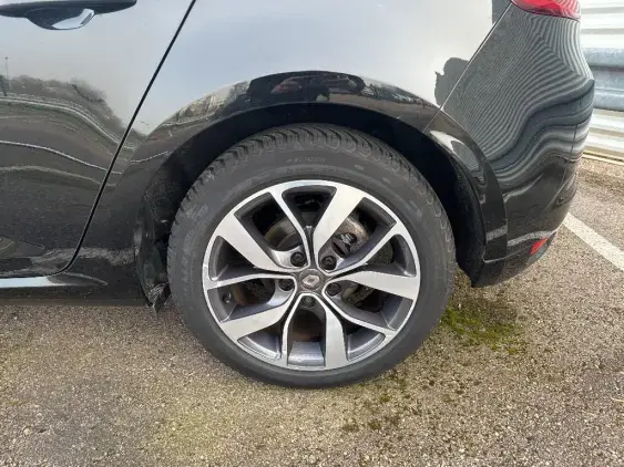 RENAULT MEGANE IV - voiture d'occasion - Photo 22