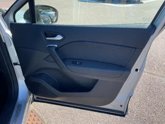 RENAULT CAPTUR II - voiture d'occasion - Photo 19