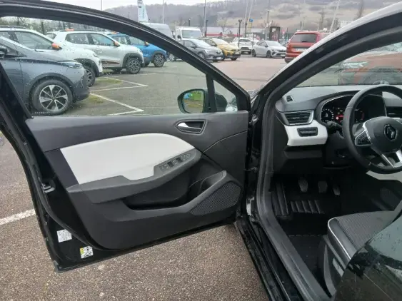 RENAULT CLIO V - voiture d'occasion - Photo 17