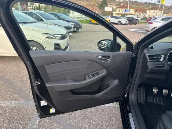 RENAULT CLIO V - voiture d'occasion - Photo 19