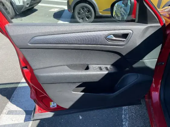 RENAULT ARKANA - voiture d'occasion - Photo 20