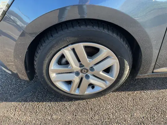 RENAULT CLIO V - voiture d'occasion - Photo 23