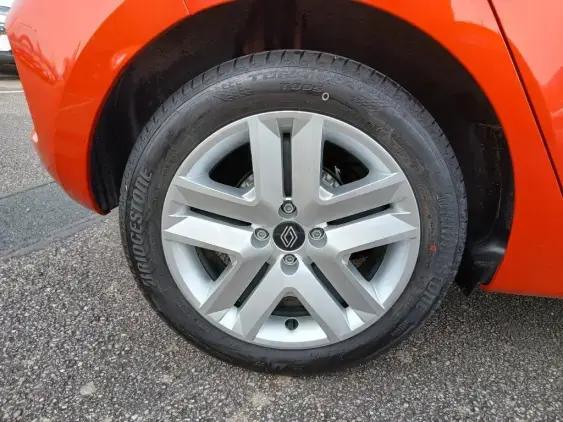 RENAULT CLIO V - voiture d'occasion - Photo 21