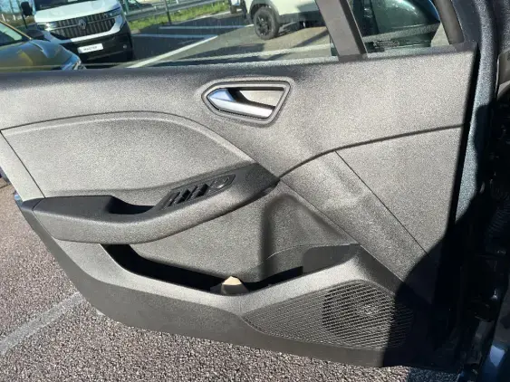 RENAULT CLIO V - voiture d'occasion - Photo 19