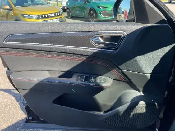 RENAULT ARKANA - voiture d'occasion - Photo 19