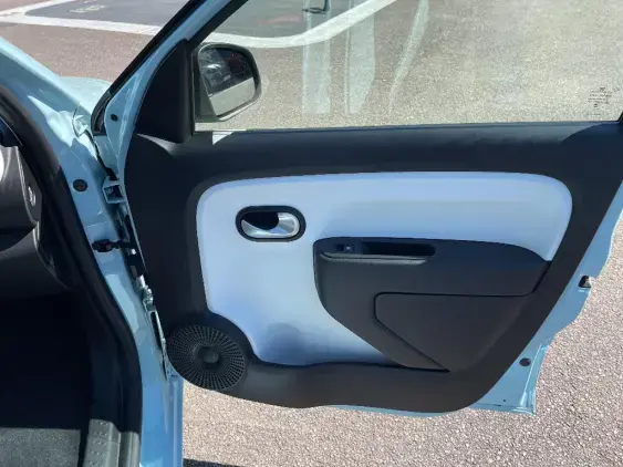 RENAULT TWINGO III - voiture d'occasion - Photo 19