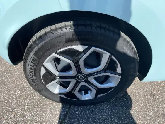 RENAULT TWINGO III - voiture d'occasion - Photo 23