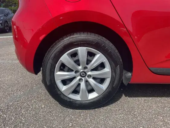 RENAULT CLIO V - voiture d'occasion - Photo 24