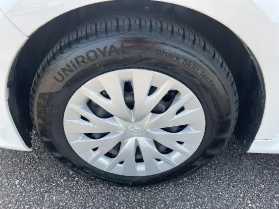 TOYOTA YARIS IV - voiture d'occasion - Photo 23