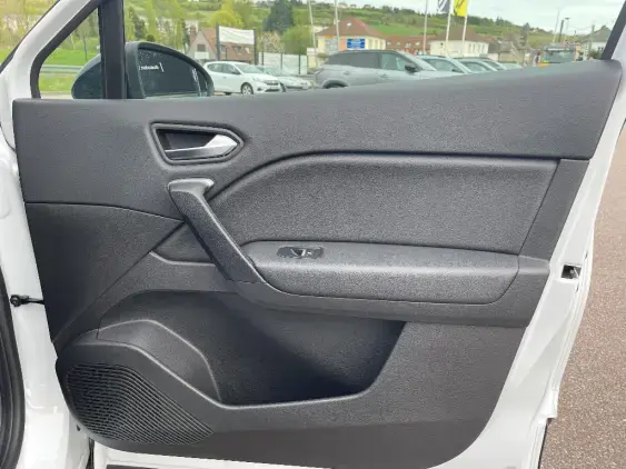 RENAULT CAPTUR II - voiture d'occasion - Photo 20