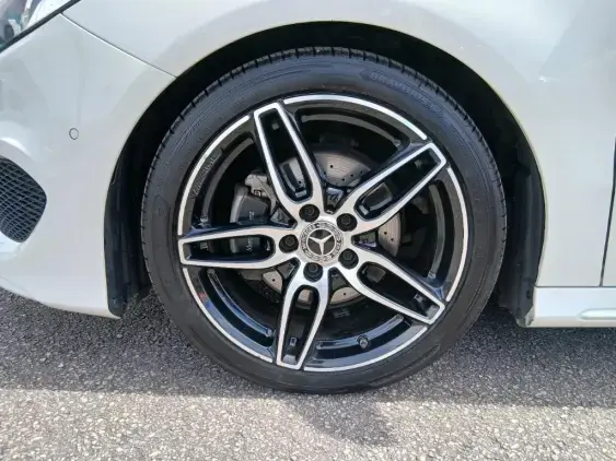 MERCEDES-BENZ CLASSE B II - voiture d'occasion - Photo 20