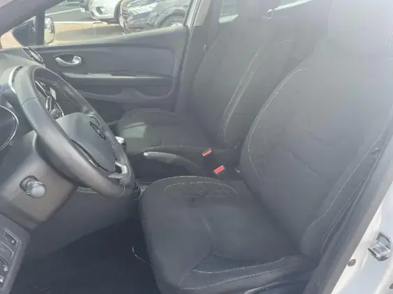 RENAULT CLIO IV - voiture d'occasion - Photo 17