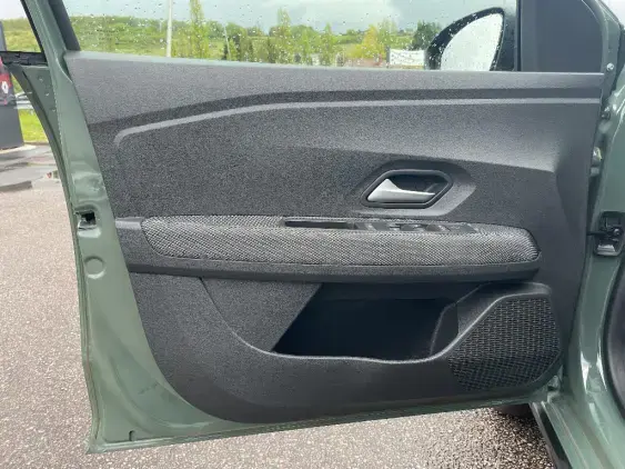 DACIA SANDERO III - voiture d'occasion - Photo 19