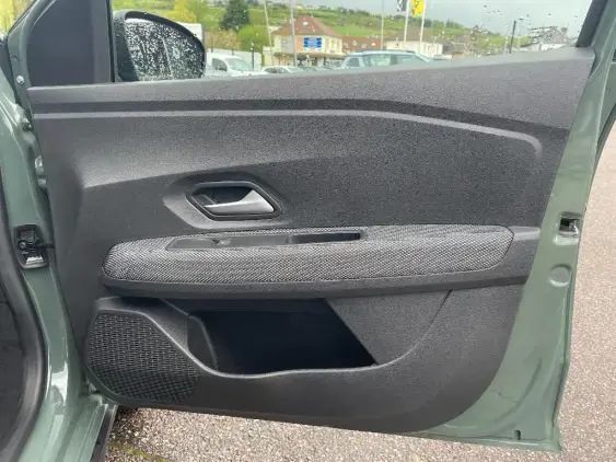 DACIA SANDERO III - voiture d'occasion - Photo 20