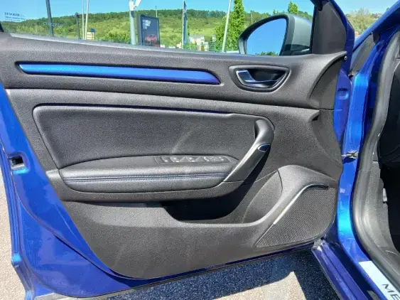 RENAULT MEGANE IV - voiture d'occasion - Photo 17