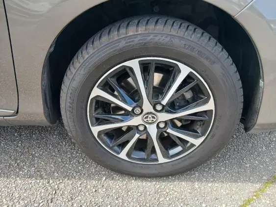 TOYOTA YARIS III - voiture d'occasion - Photo 19