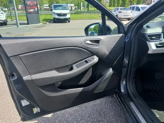 RENAULT CLIO V - voiture d'occasion - Photo 17
