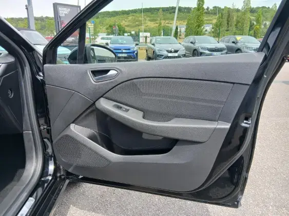RENAULT CLIO V - voiture d'occasion - Photo 18