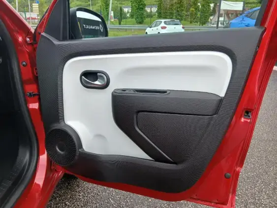 RENAULT TWINGO III - voiture d'occasion - Photo 17