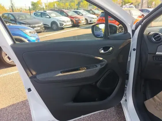 RENAULT ZOE - voiture d'occasion - Photo 19