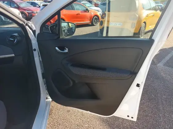 RENAULT ZOE - voiture d'occasion - Photo 20