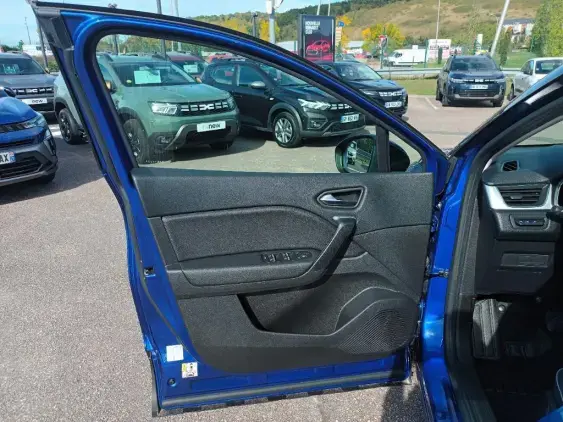 RENAULT CAPTUR II - voiture d'occasion - Photo 18